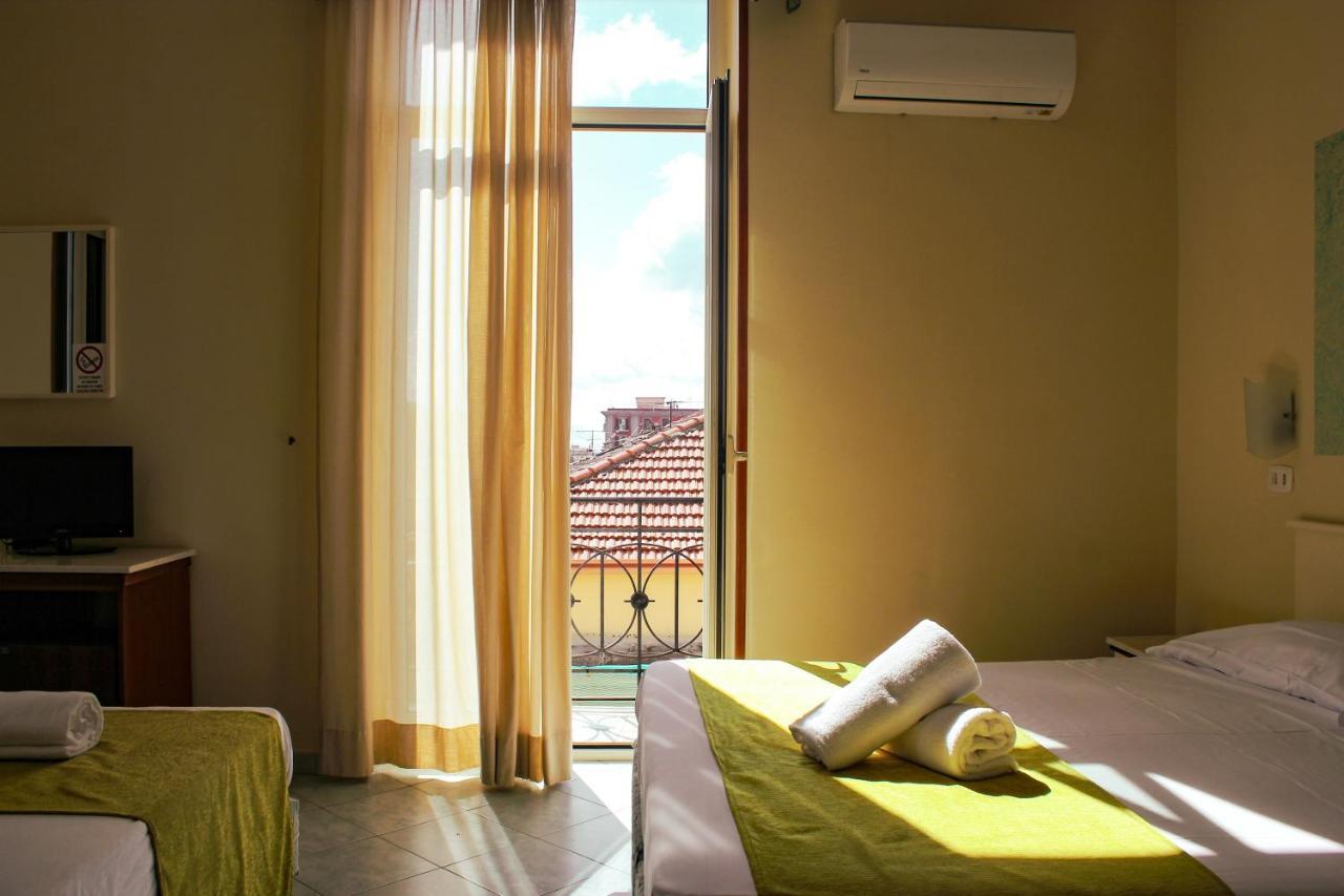 Hotel Garden Napoli Kültér fotó